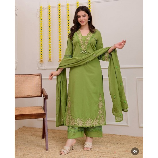 DESIGNER SUIT SET WITH EMBROIDERY WORK AND KODI LATKAN