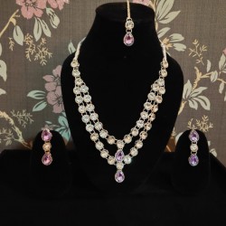 Kundan Necklace set_Express your love and emotions for each other by wearing this jewelry