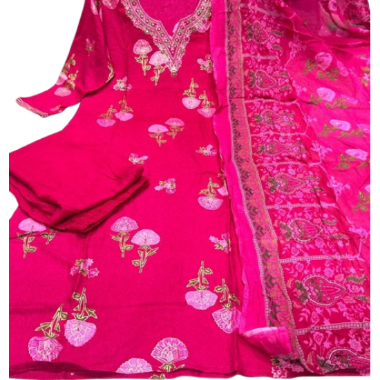 Enjoy Your Festival & wedding with Our Beautiful 3pc suit set with chiffon dupatta with beautiful design.