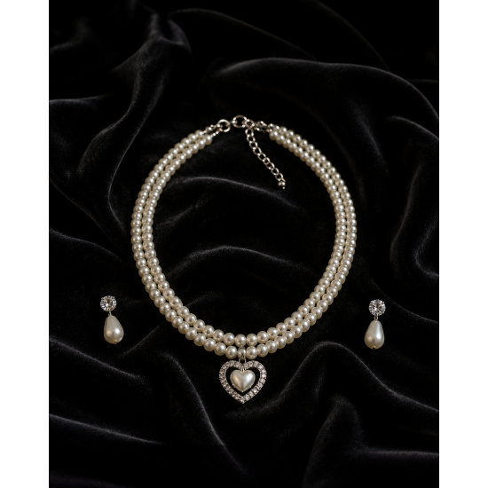 SMALL WHITE PEARL WITH EARRING JEWEL SET