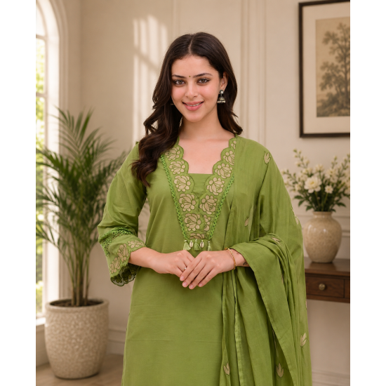 DESIGNER SUIT SET WITH EMBROIDERY WORK AND KODI LATKAN GREEN